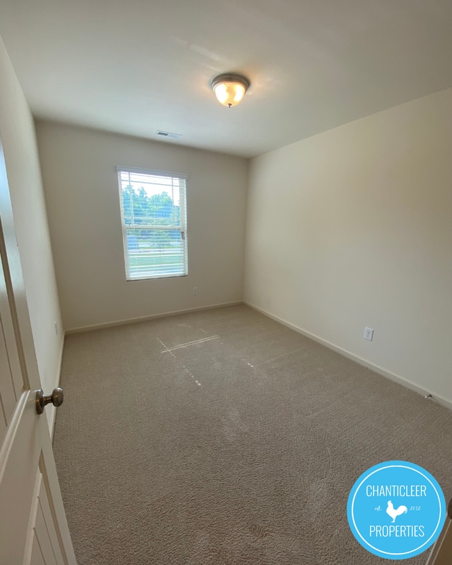 Photo - 6 Rochambeau Ct