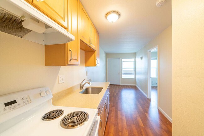 Photo - 2233 Channing Way
