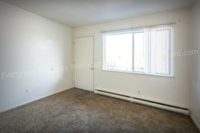 Photo - 2008 W Plum St