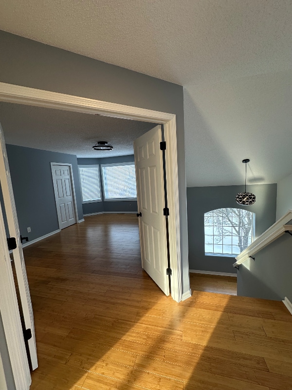 Photo - 951 Trenton Ln N