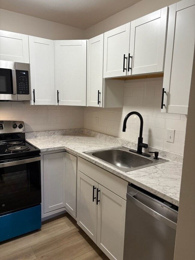 Photo - 1362 Bradley Dr