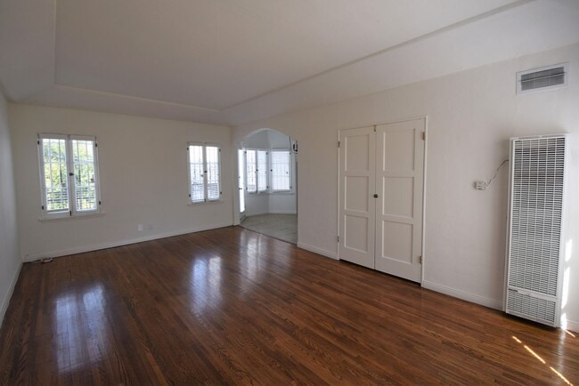 Photo - 1415 S Sierra Bonita Ave Unit 1417.5