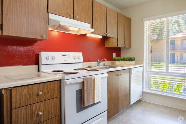 1BR, 1BA - Junior