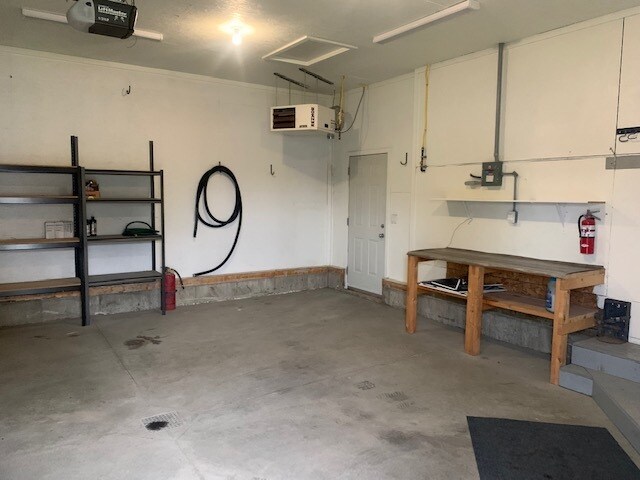 Photo - 10930-10967 AvenueKey 6