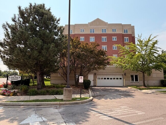 Photo - 7400 Lincoln Ave Unidad 603
