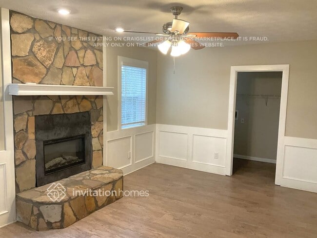 Photo - 1545 Haynes Ct SW