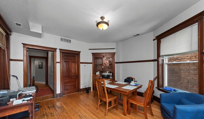 Photo - 3350 N Sheffield Ave Unit 2