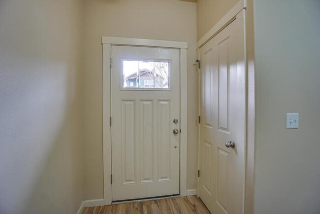 Photo - BEAUTIFUL THREE BEDROOM IN HAZEL DELL