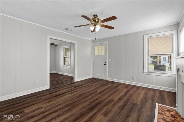 Photo - 245 E Elmwood St