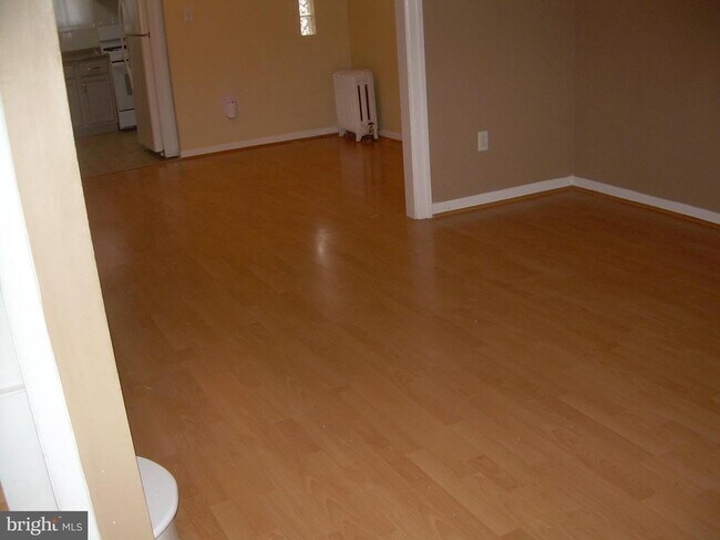 Photo - 996 Anchor St