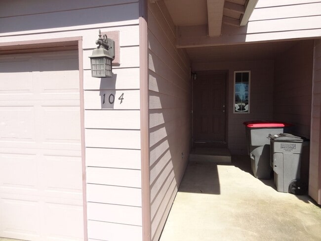 Photo - Sulbri04-102/104/106 SE Rice LN Unit 104