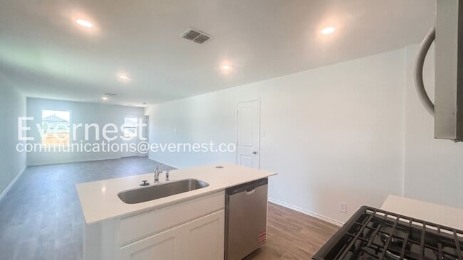 Photo - 5962 Celestite Bd