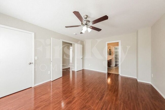 Photo - 7668 W Flynn Ln House