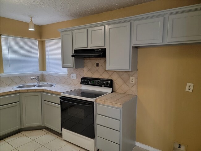 Photo - 13316 Firebrick Dr