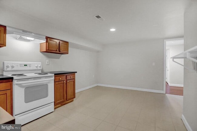 Photo - 421 Elrino St