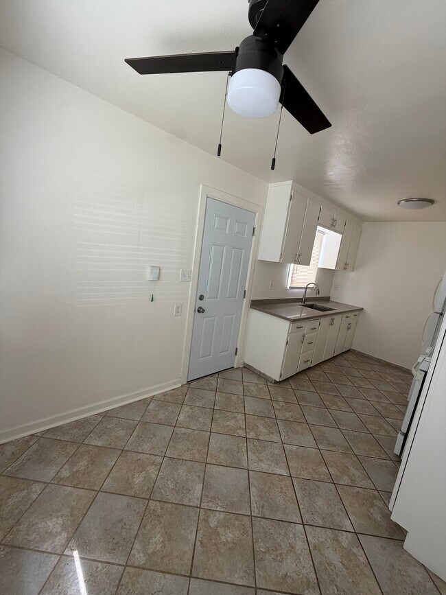 3032 Vancouver Ave Unit 3032 Vancouver Ave