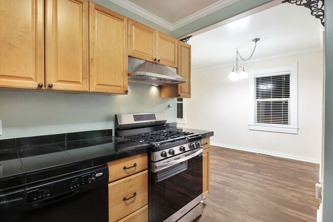 Photo - Charming 1924 Bungalow! 3 bedrooms and 1 b...