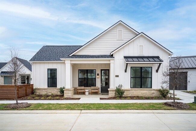 Building Photo - 15051 Gardenberry Ln