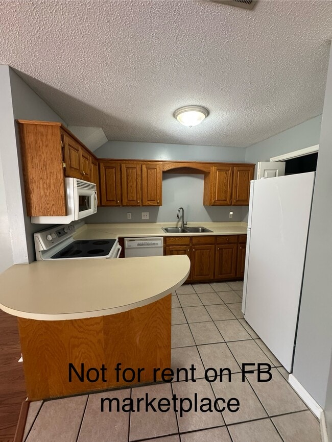 Photo - 160 Willow Creek Blvd