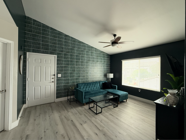 Photo - 7255 W Sunset Rd Unidad 2109 Rental