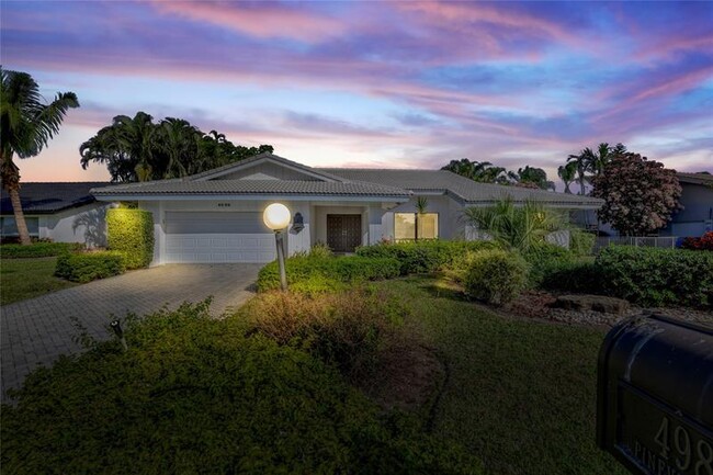 Building Photo - 4989 Pineview Cir Rental