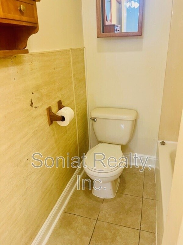 Photo - 8413 Cohn St