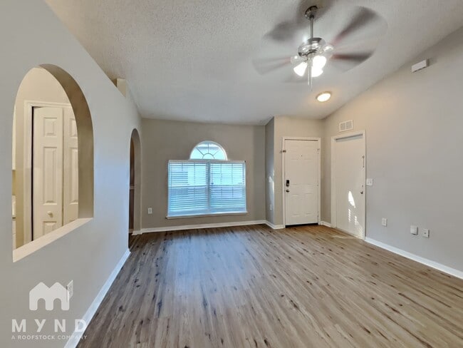 Photo - 8537 English Oak Dr