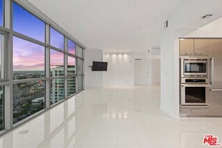 Photo - 13700 Marina Pointe Dr