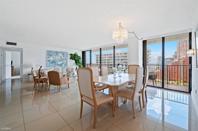 Photo - 3 br, 3 bath House - 1450 Brickell Bay Dr ...