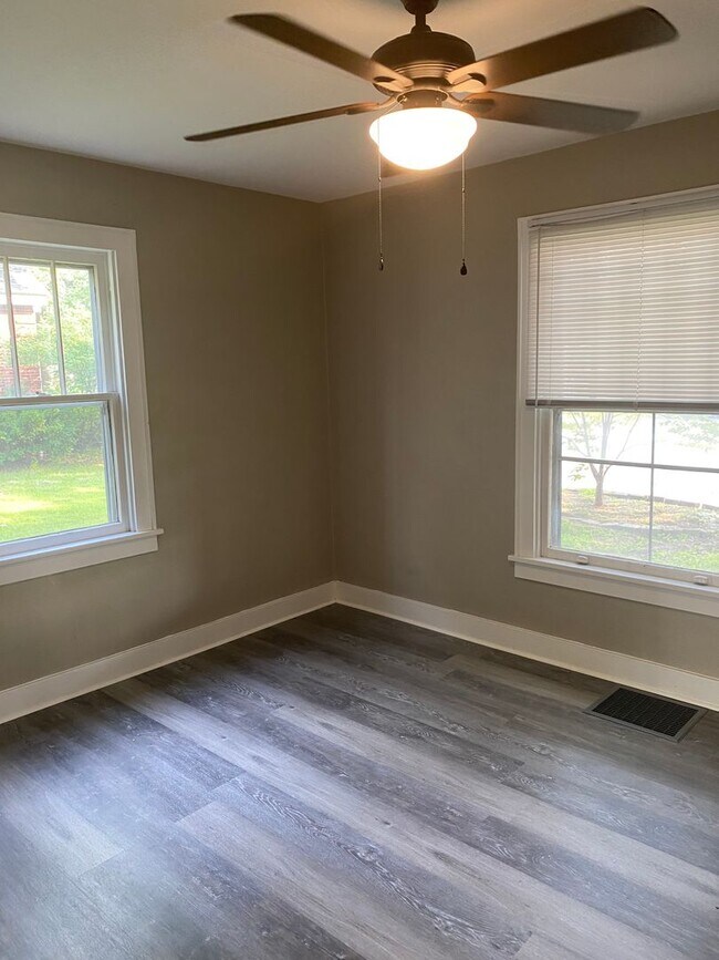 Two bedroom in Alton Rental House Rental in Alton, IL