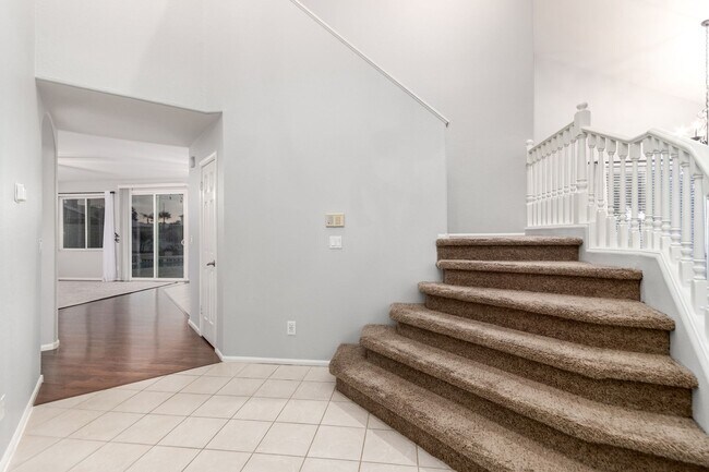 Photo - 4 bedoom home with private pool