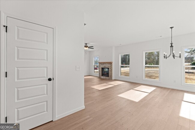 Photo - 107 Burns Rd