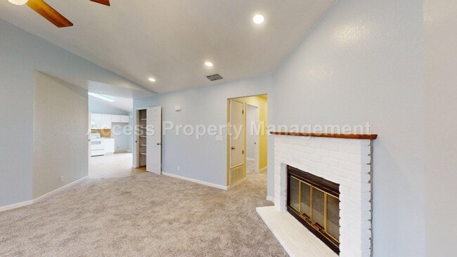 Photo - 3728 Terneuzen Ave