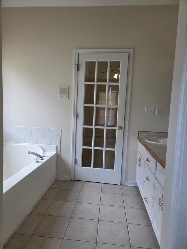 Photo - 1460 Scenic Brook Trl SW