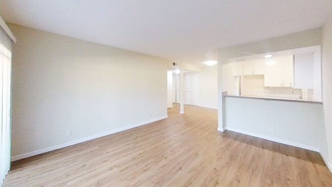 Photo - Saratoga Savoy Apartments
