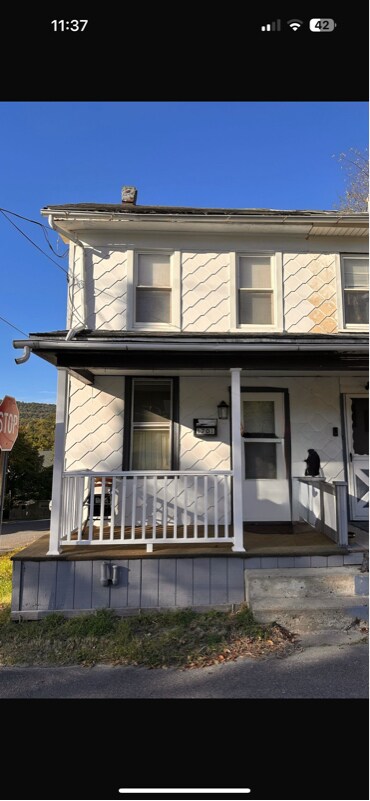 Photo - 1701 Mohawk St