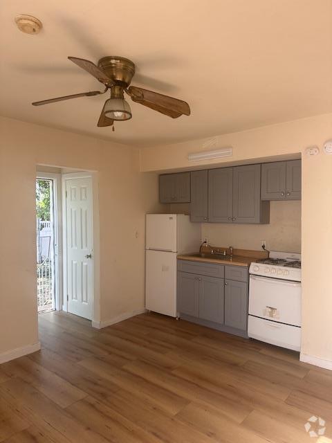 Building Photo - 451 E Broadway Unit 4 Rental