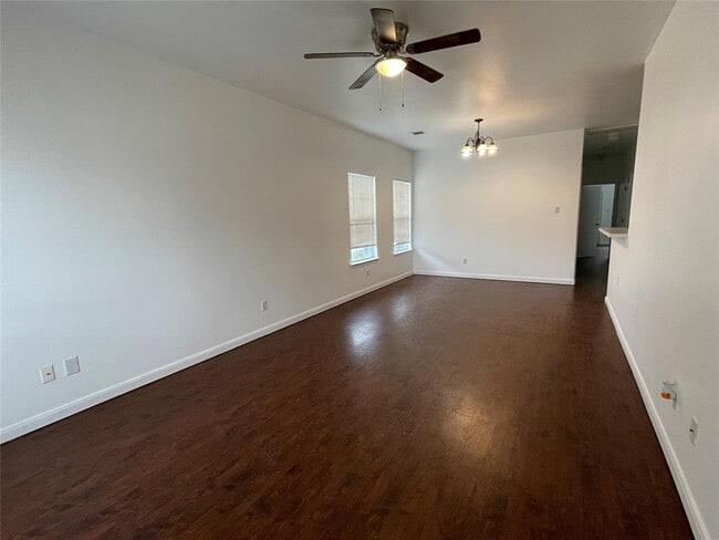 Photo - 137 Marvin Cove