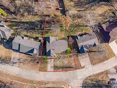 Photo - 701 N Dryden Cir