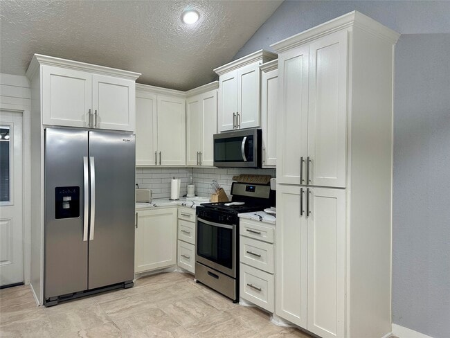 Photo - 7114 Golden Dale Ct