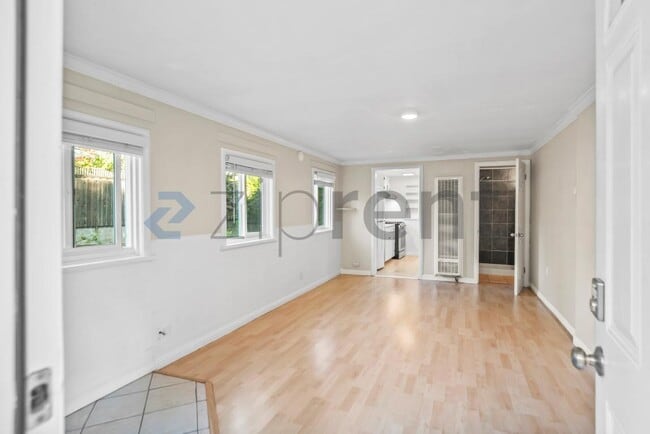 Photo - 228 Los Gatos Blvd