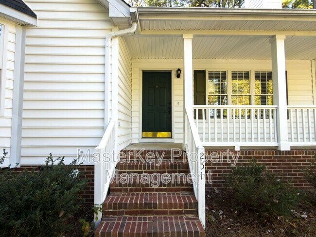 Photo - 251 Tillamook Dr
