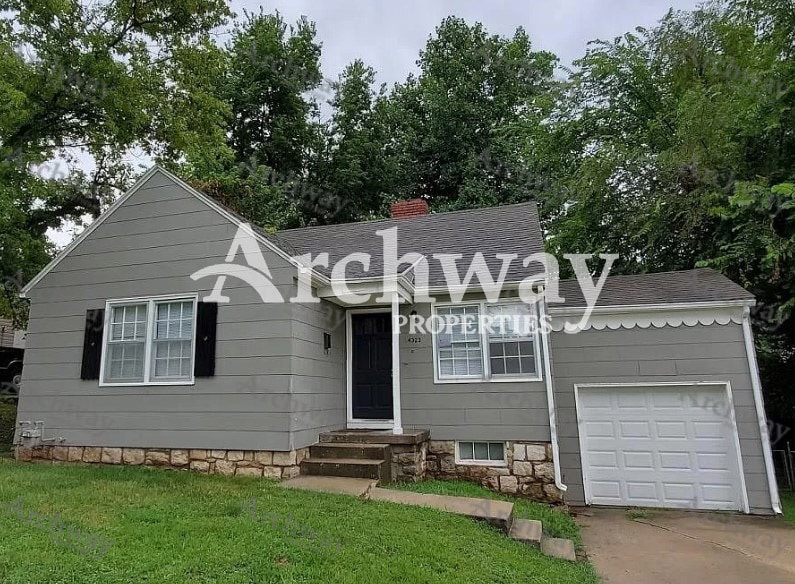 Photo - 4323 Troup Ave