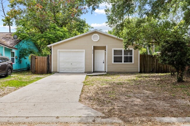 Photo - Cute 3/2 home with garage