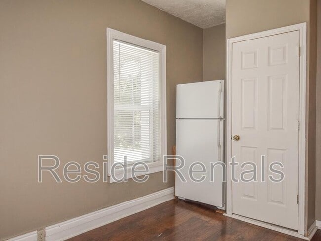 Photo - 502 W Center St