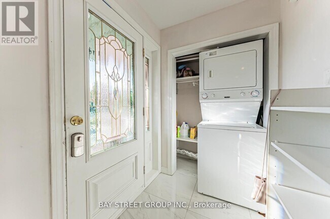 Photo - 43 Sherwood Forest Dr