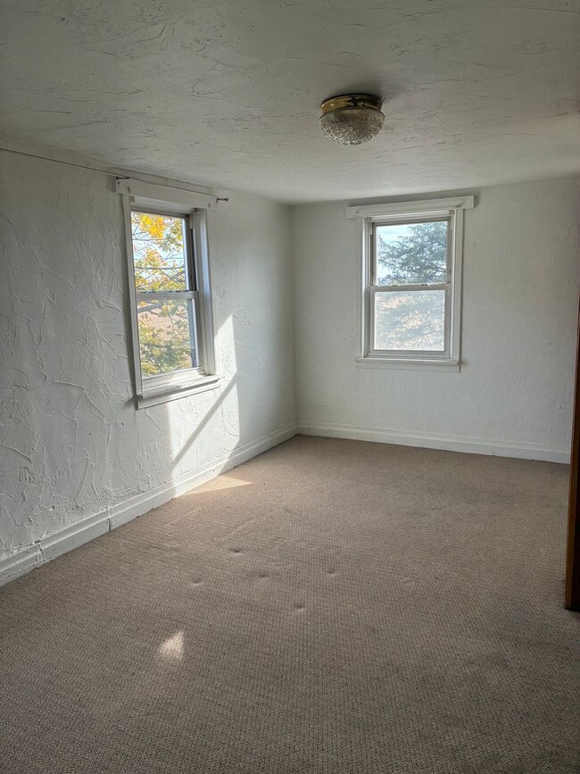 Photo - 251 Narrow Dr