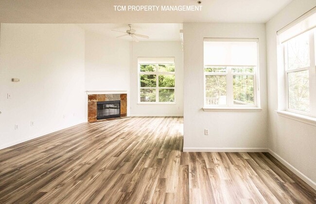 Photo - 3116 164th St SW