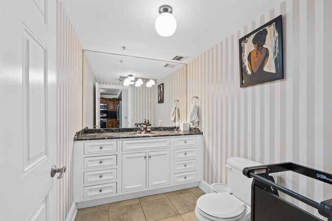 Photo - 45 Broadway Unidad 302