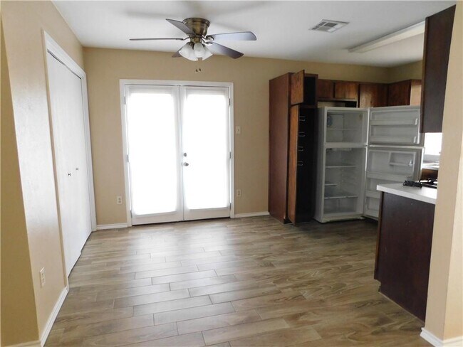 Photo - 1900 Prairie Knoll Ct